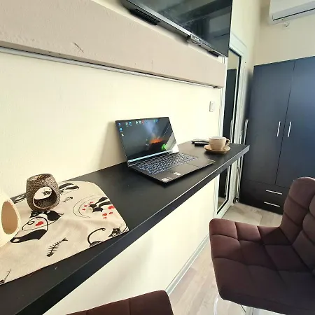 студио в центъра на Burgas City