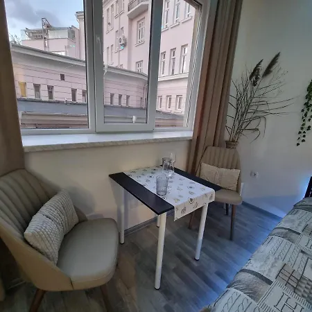 Apartamento студио в центъра на *
