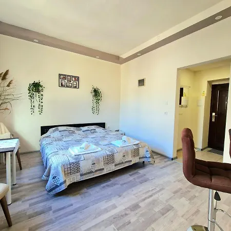 Apartamento студио в центъра на